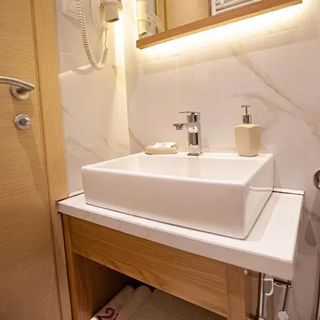 No21 Luxury Suites Thessaloniki Exterior photo